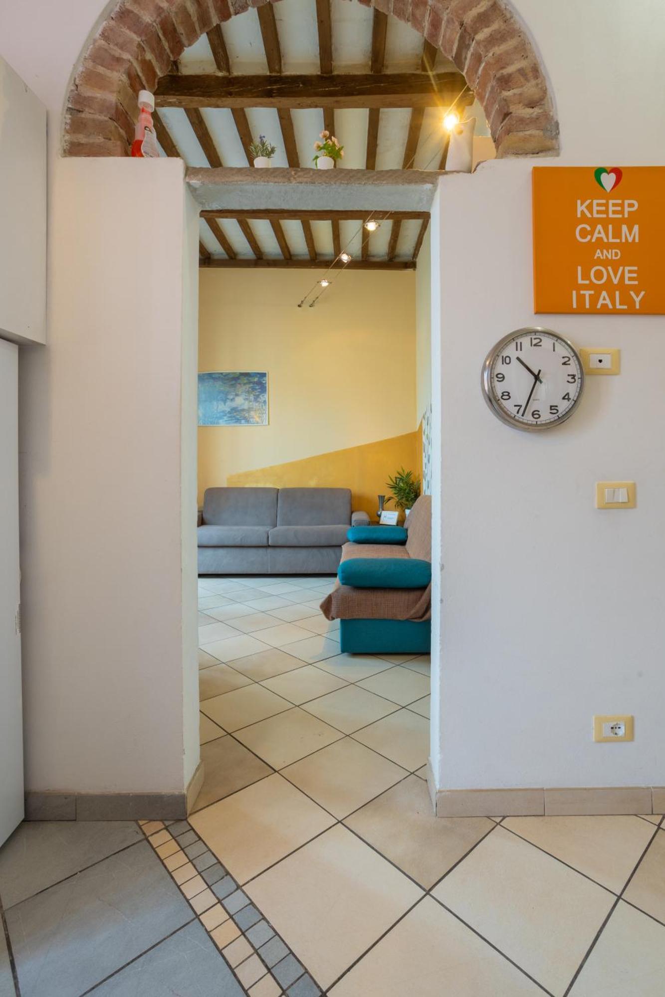 Ponte Per La Sardegna E La Corsica Dalla Toscana Family Apartment Livorno Exterior photo