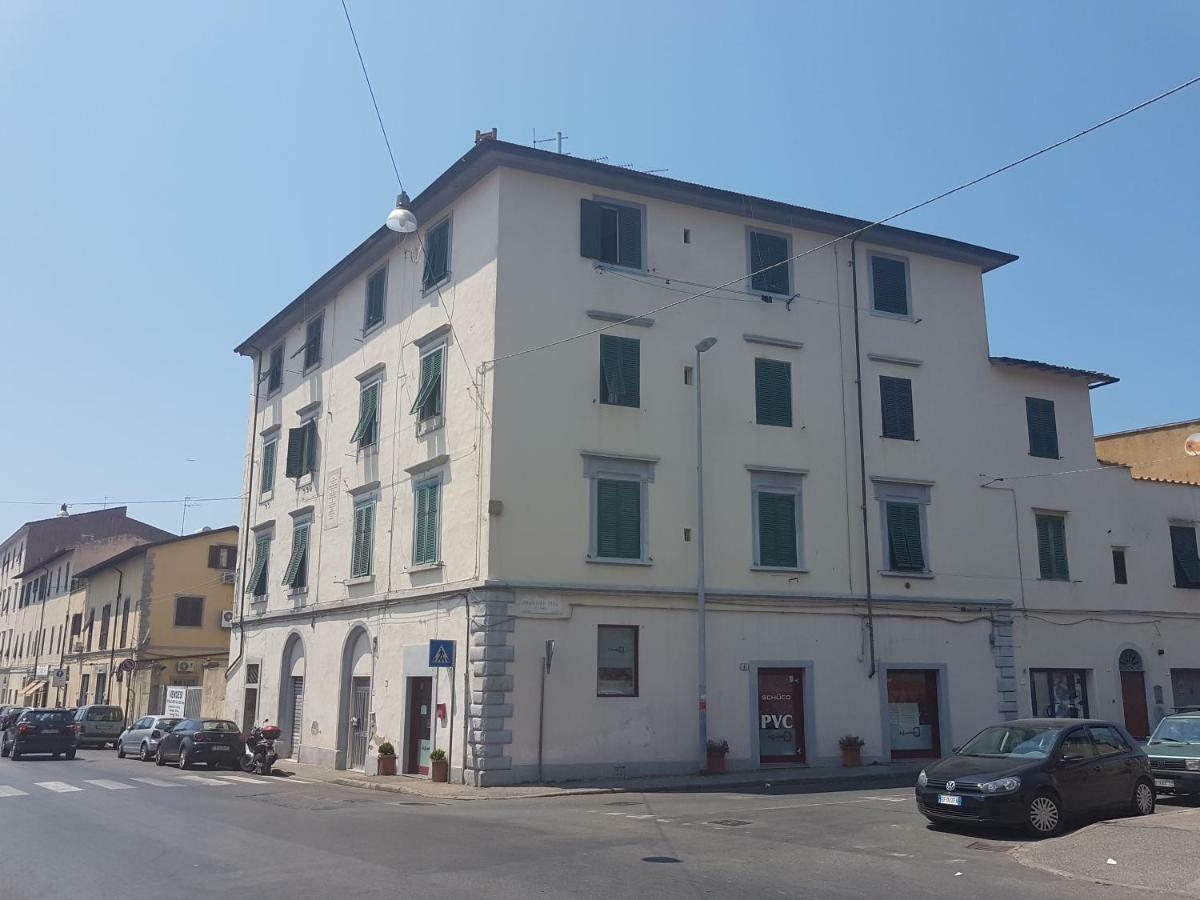 Ponte Per La Sardegna E La Corsica Dalla Toscana Family Apartment Livorno Exterior photo